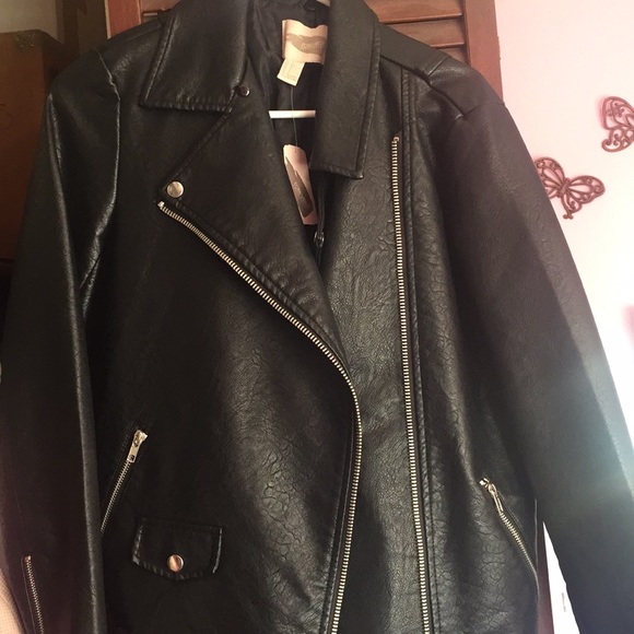 Forever 21 Jackets & Blazers - NEW NEVER WORN F21 LEATHER JACKET Size S